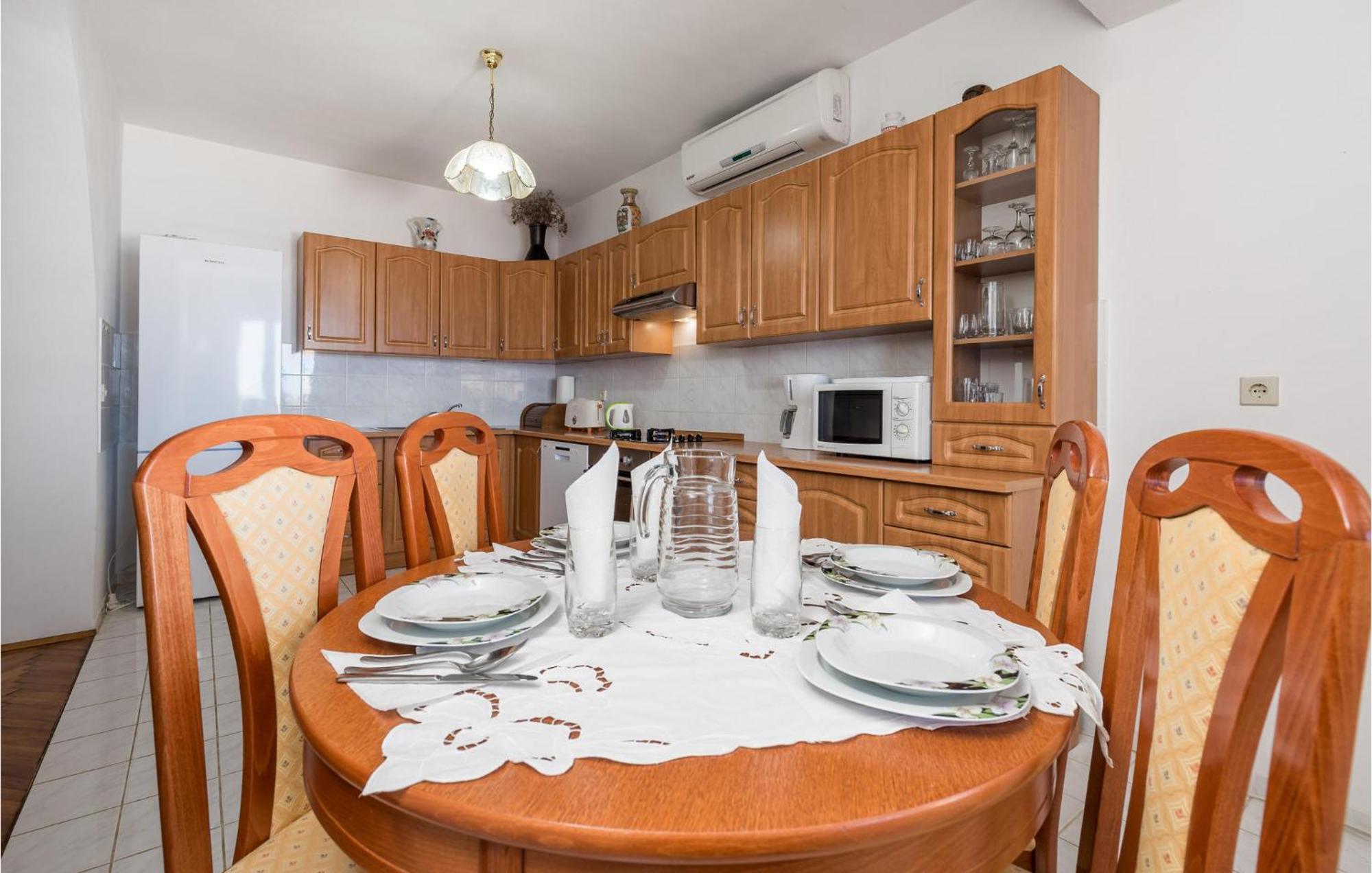 Nice Apartment In Sv,Juraj With Kitchen Sveti Juraj Exteriér fotografie